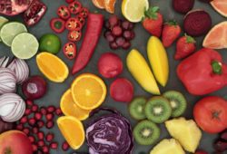 Fresh fruits and vegetables that are high in antioxidants, vitamins, dietary fiber, and minerals